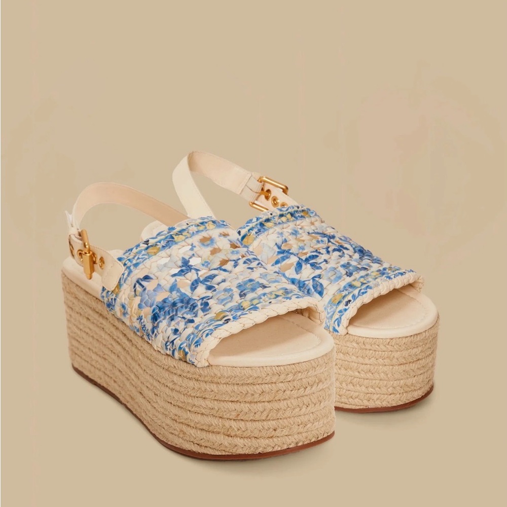 NWT Farm Rio Floral Platform Sandals - Cream and Blue